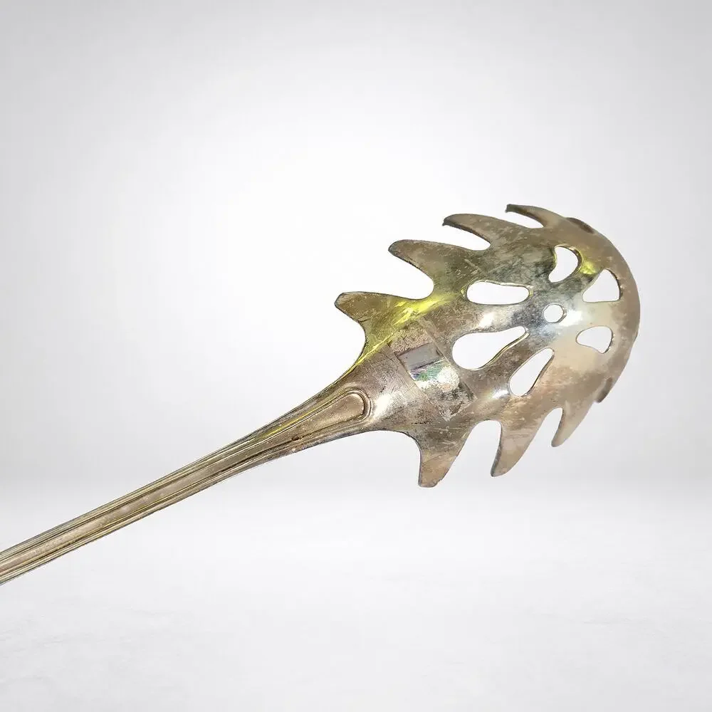 Vintage Silverplate Pasta Spaghetti Server 10.5in Claw Tine Shell Handle